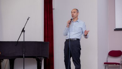 נדב טסלר מרצה